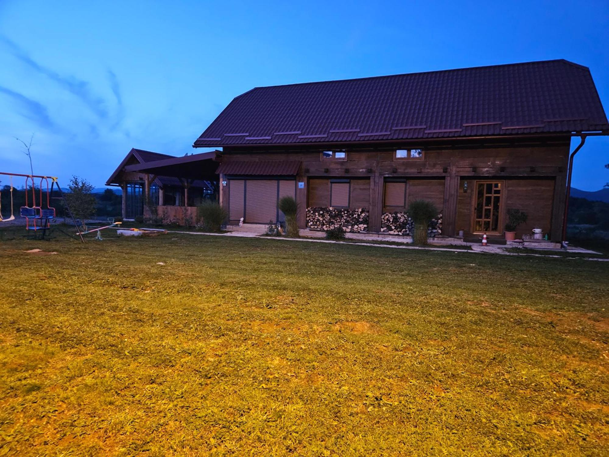 Ruralna Kuca Za Odmor Lika Villa Lovinac  ภายนอก รูปภาพ